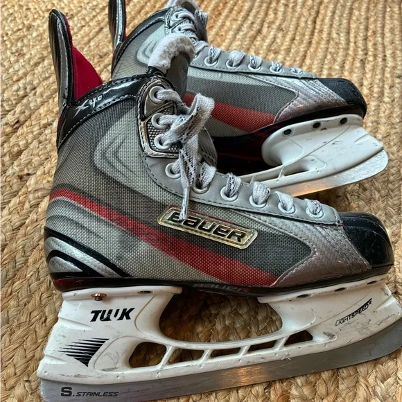 Bauer Vapor x4 Hockey Skates - kids size 5, Black, Red, and Gray - Picture 2 of 11